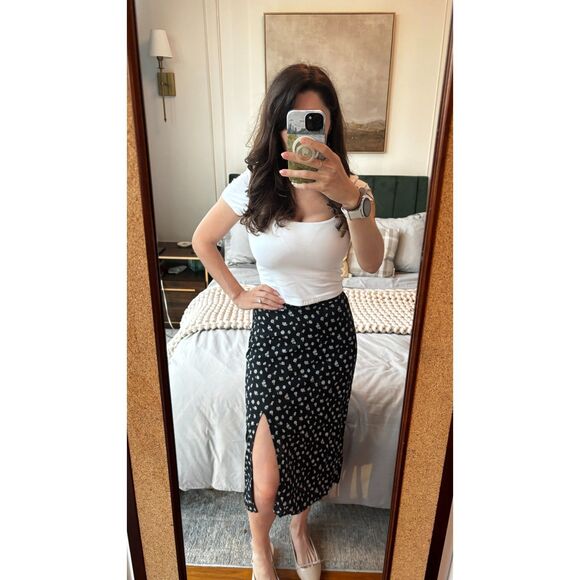 Hollister Floral Midi Skirt - Picture 1 of 5